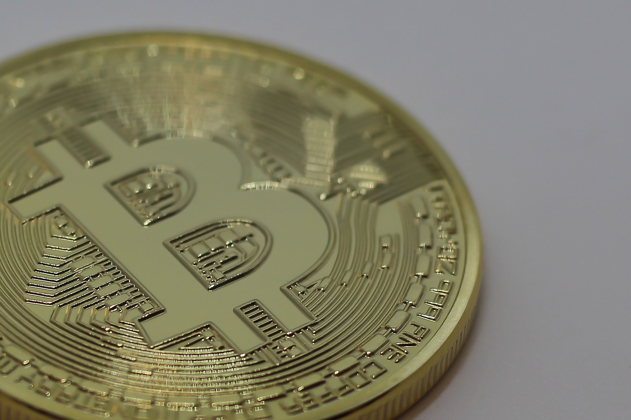 低速电动车最新动态，行业趋势、技术创新与挑战应对
